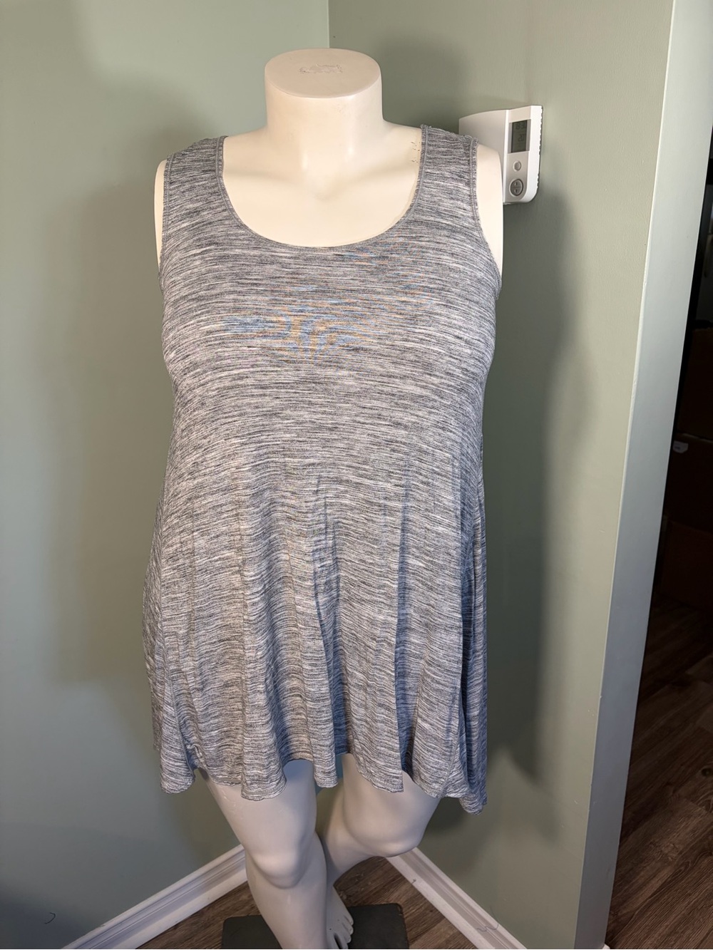 87. Max Studio Light Gray Sleeveless Swing Tunic